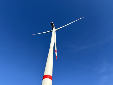 Windrad-Flügel von unten 