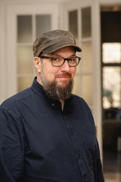 Porträtaufnahme des Autors Carsten Henn