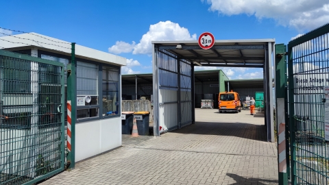 Zufahrt zum Wertstoffhof