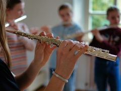 Bild zeigt ein Querflötenensemble
