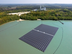 Photovoltaikanlage auf dem Wasser