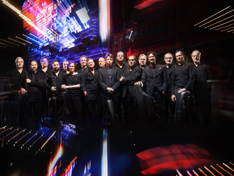 42_B_Gruppenfoto von Musikern
