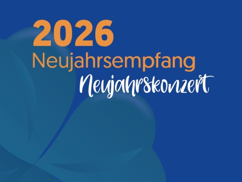 Kleeblatt, blauer Hintergrund, Jahresangabe 2026 und Titel der Veranstaltung